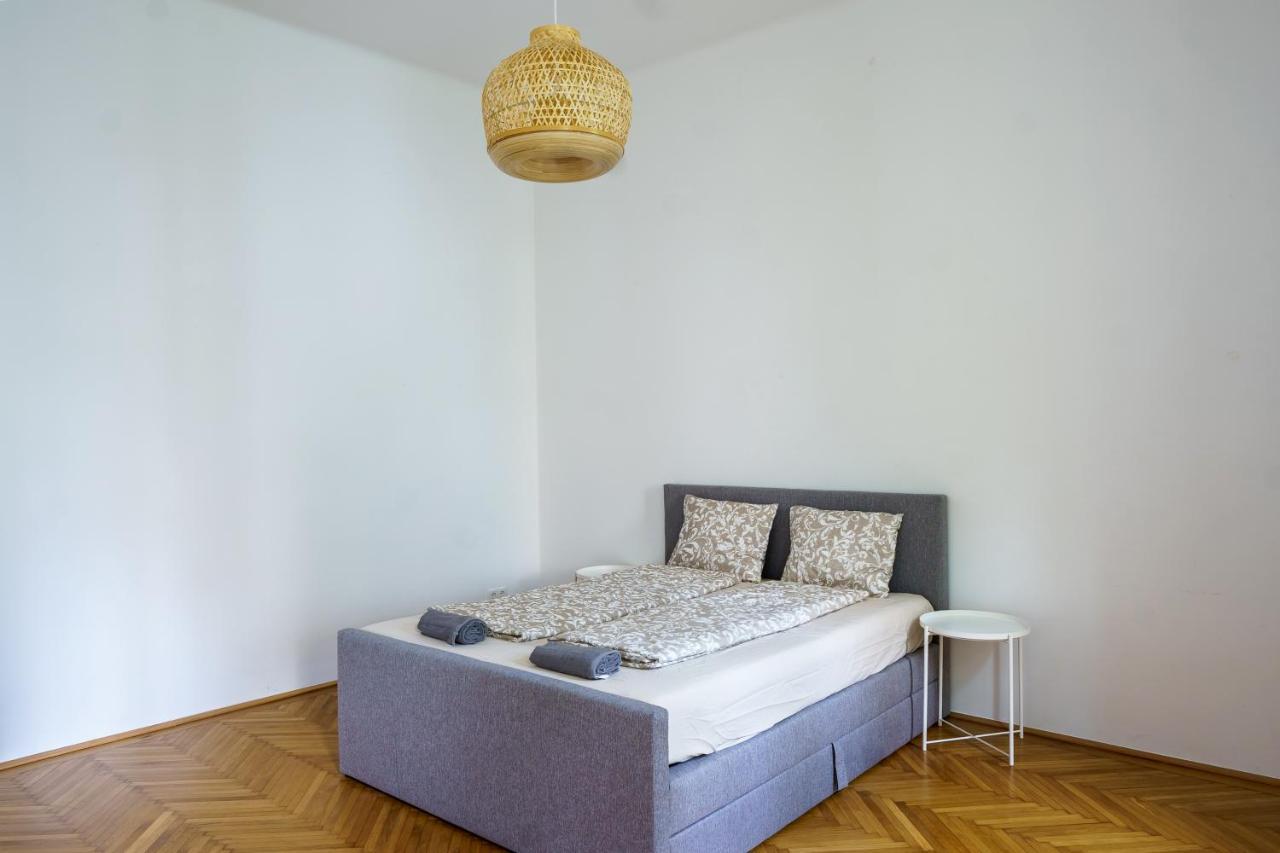 Vienna City Apartments 1090 Виена Екстериор снимка